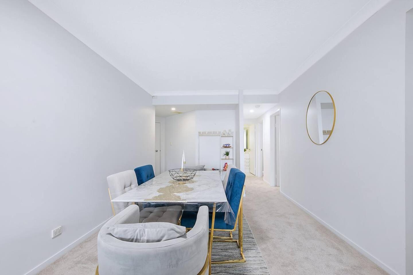 Saphira Edge - Art Deco Elegance In Brisbane's Heart Apartment *