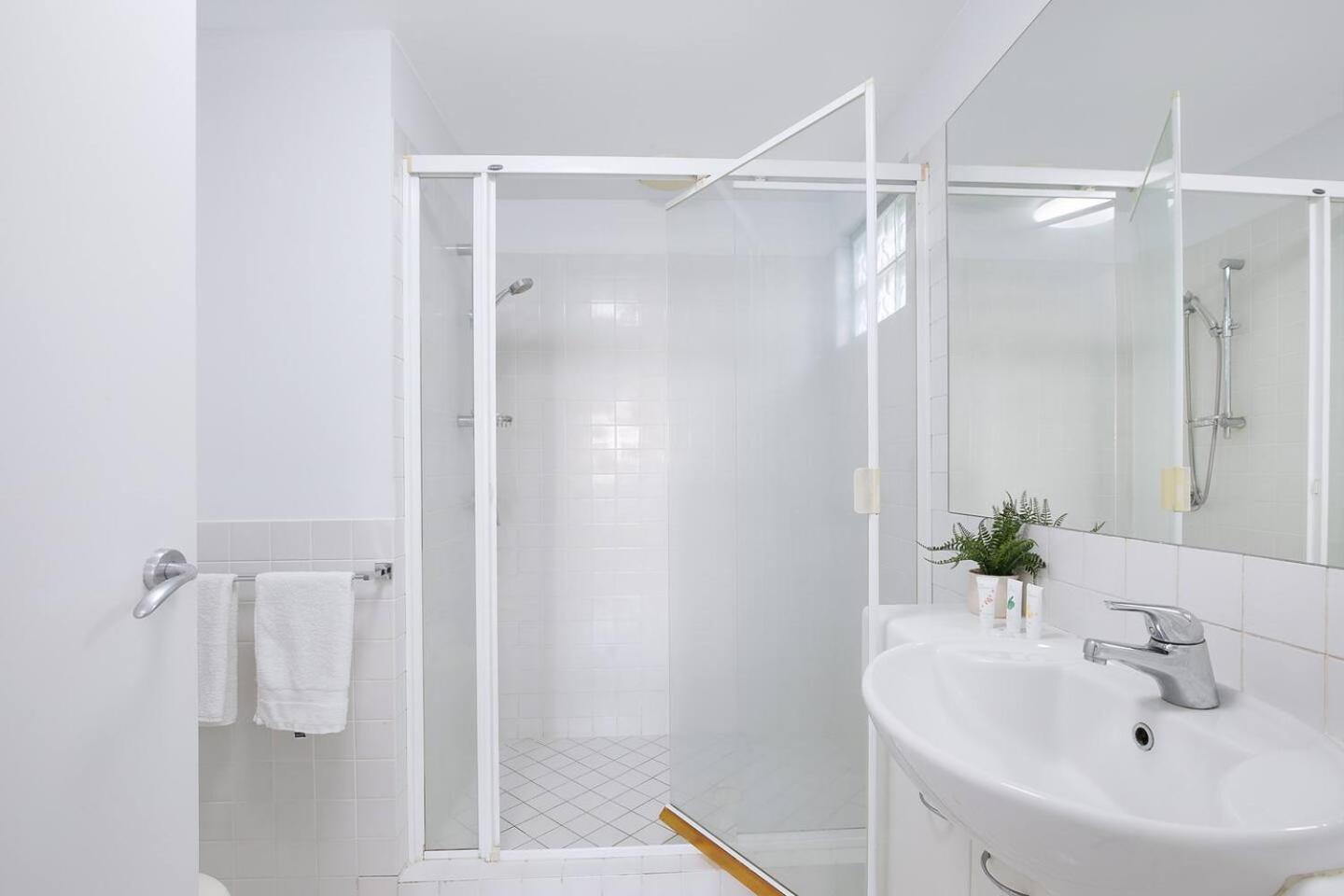 Saphira Edge - Art Deco Elegance In Brisbane's Heart *