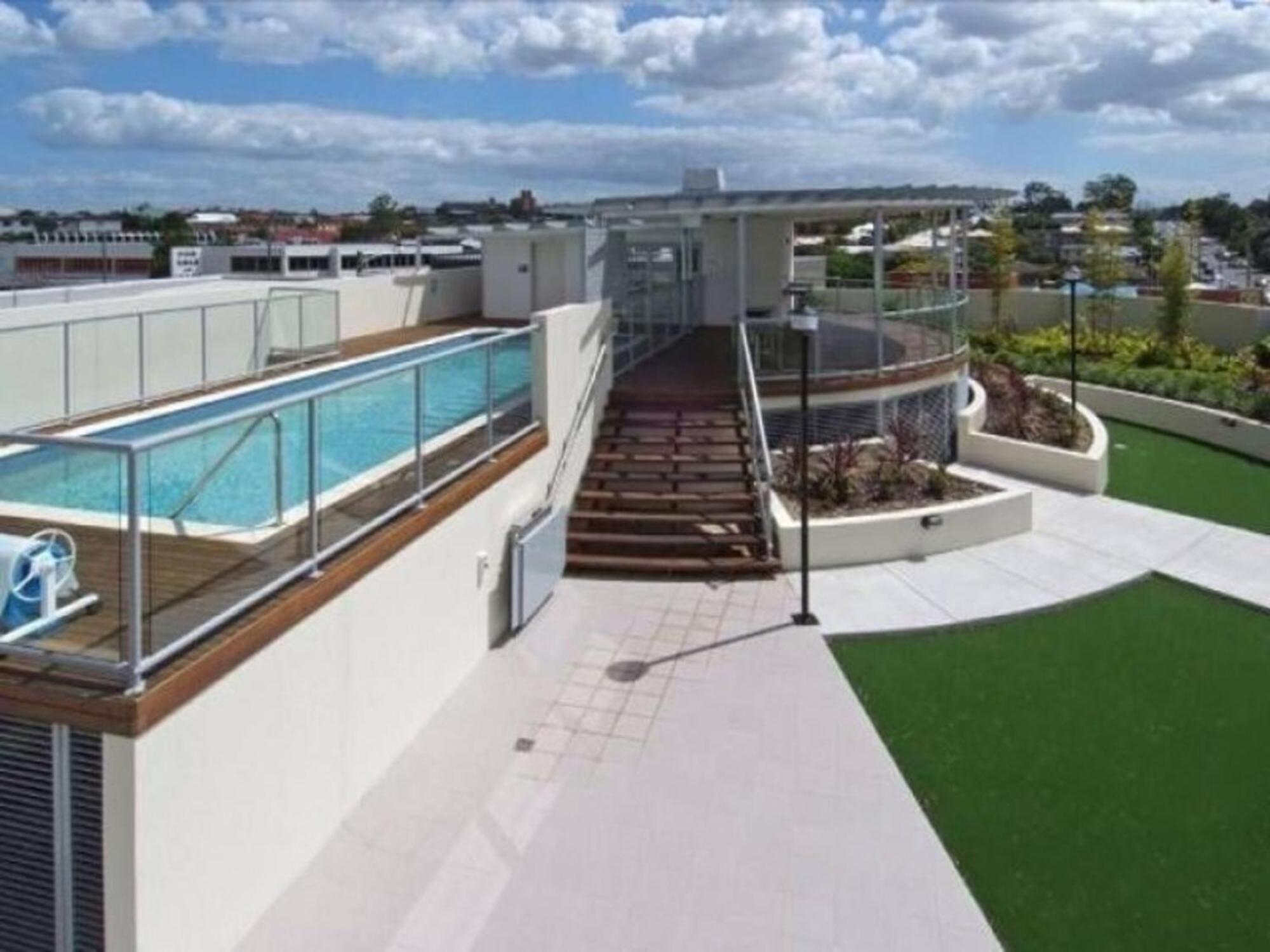 2-bedroom Apartment *