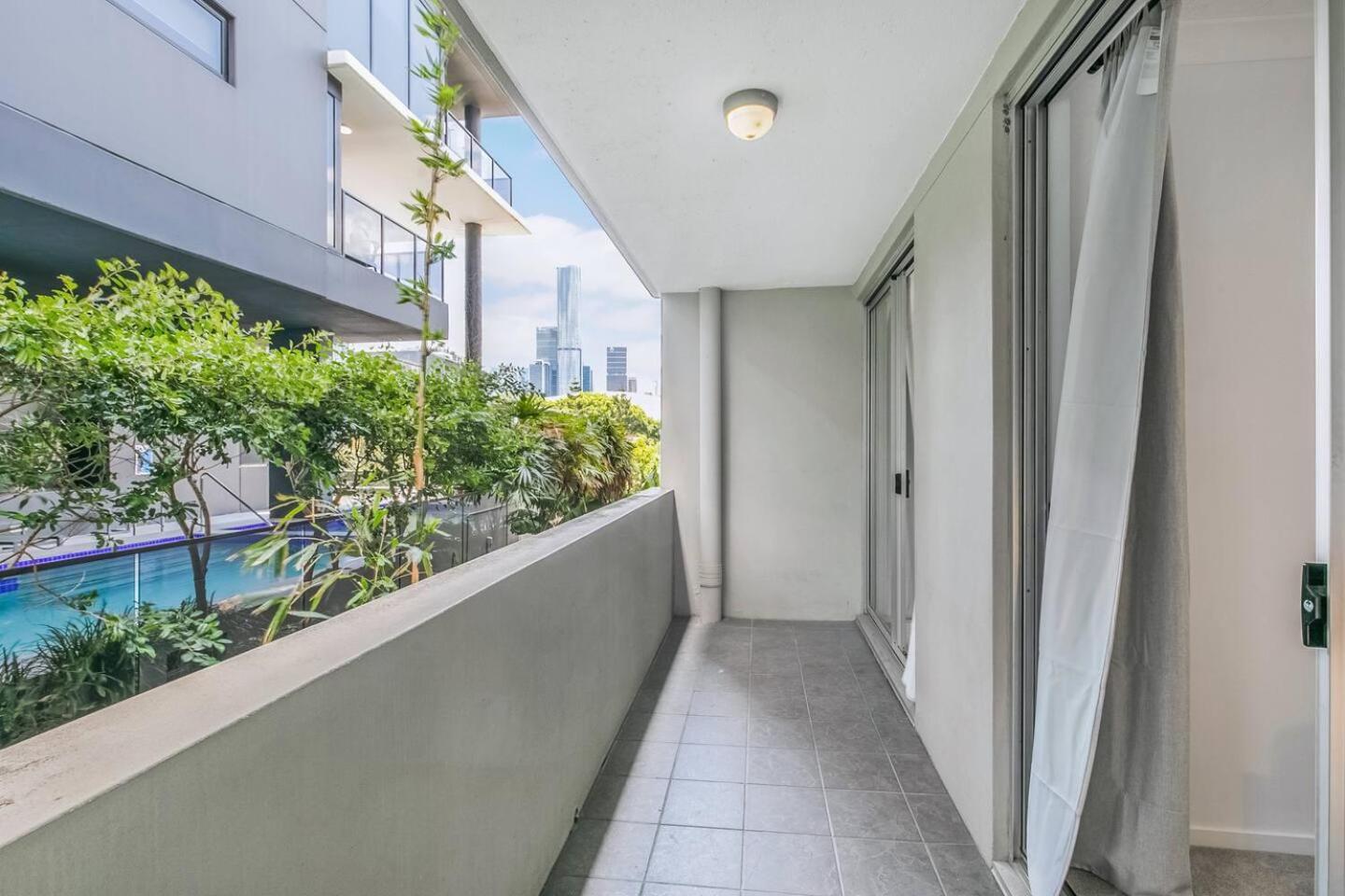 Apartment Saphira Edge - Art Deco Elegance In Brisbane's Heart Brisbane