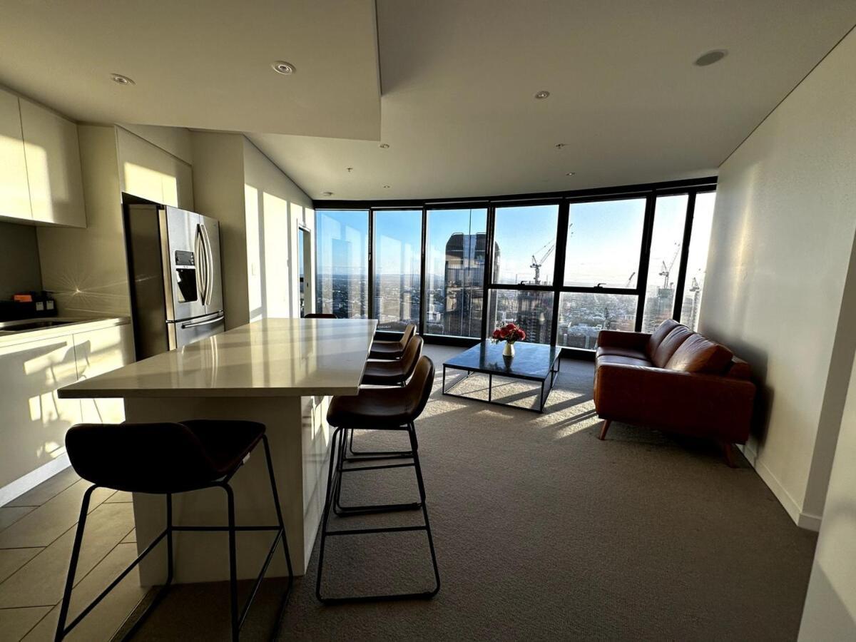 Four Bedroom In Cbd Apartment