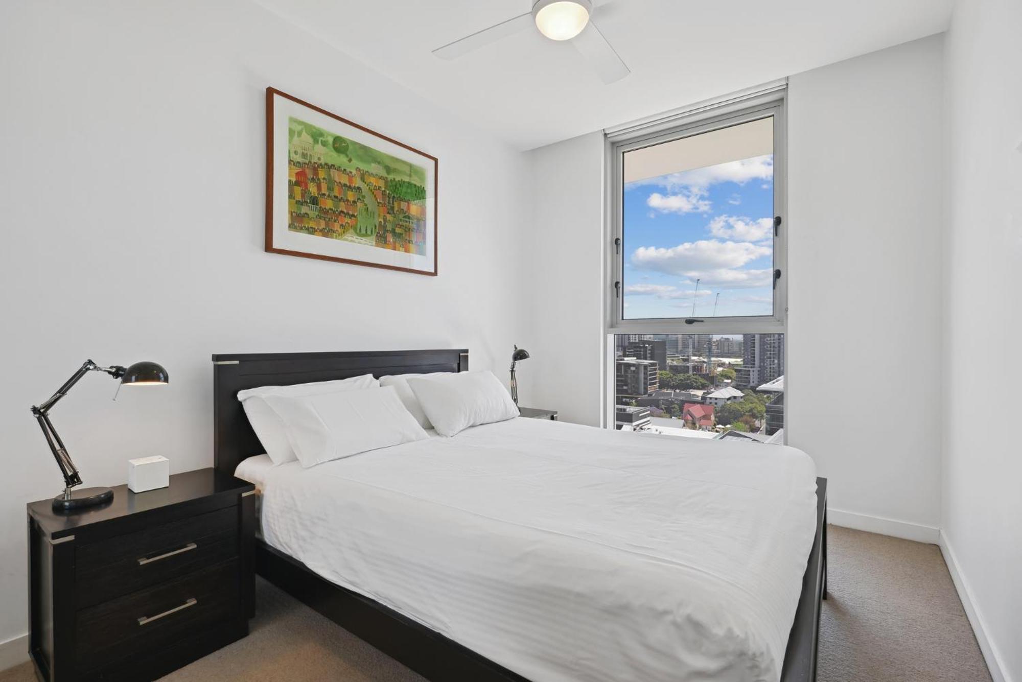 Contemporary 1-bed With Pool Near River * Brisbane