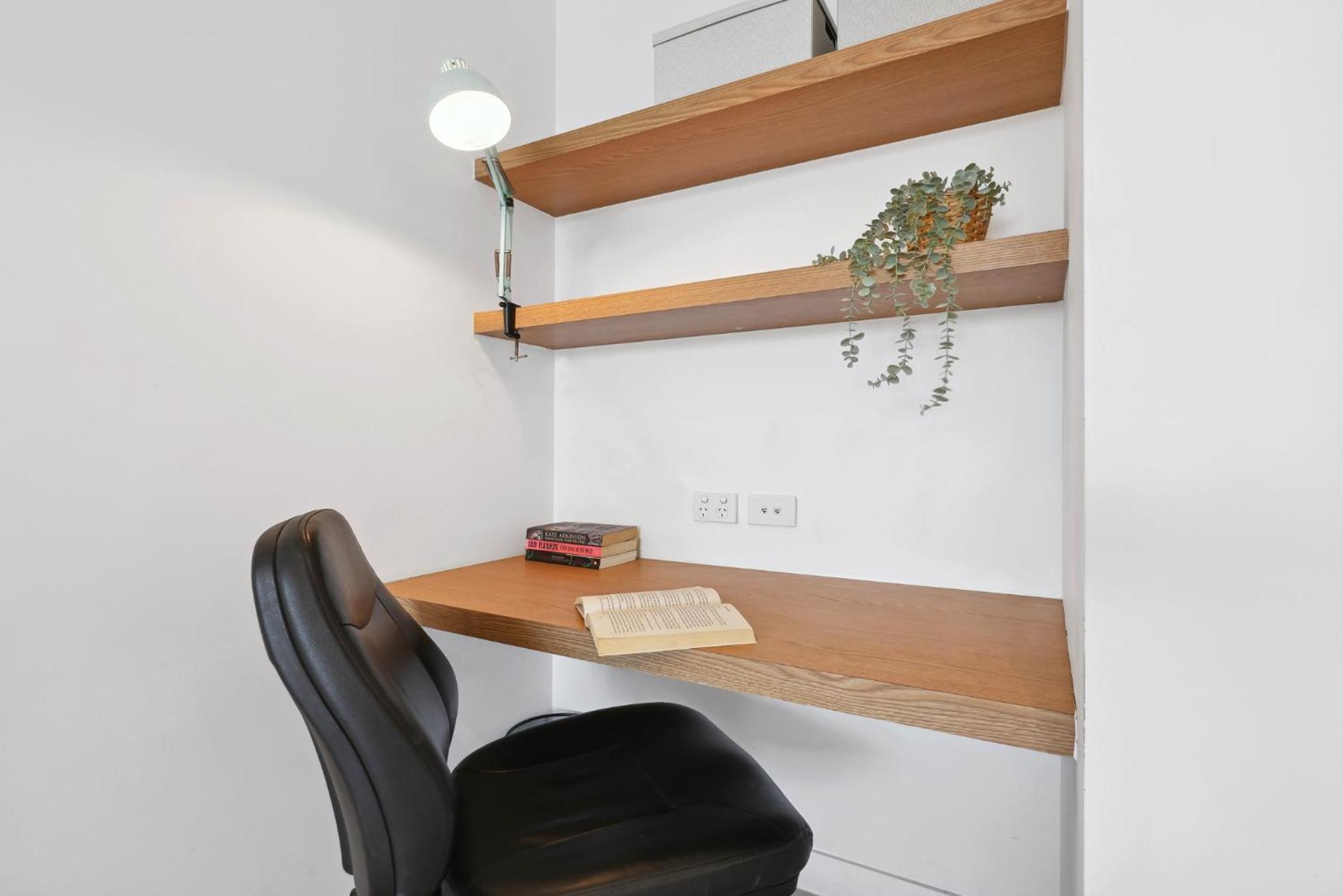 Apartment Contemporary 1-bed With Pool Near River Brisbane