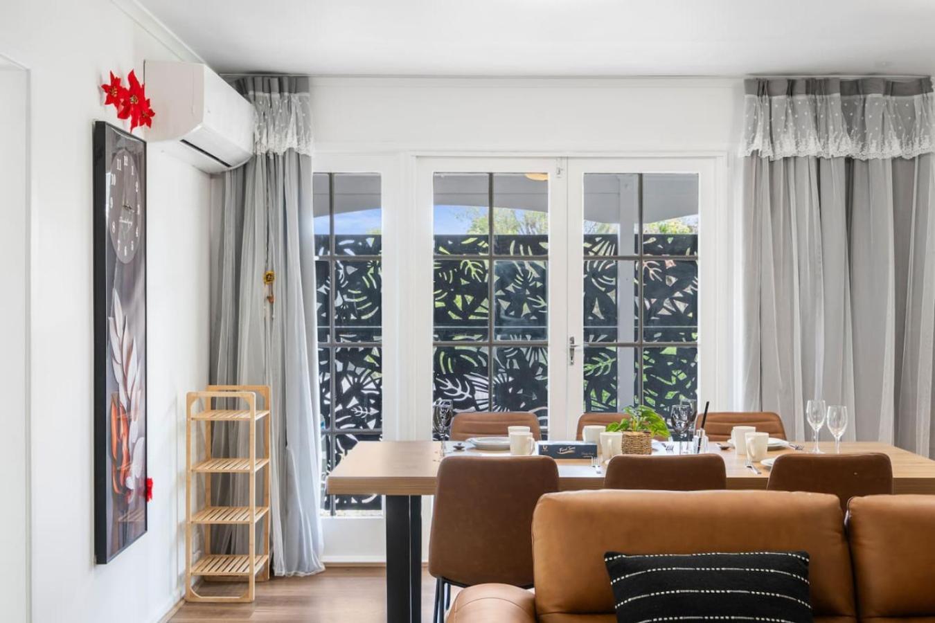 Contemporary 4br In Prime Upper Mount Gravatt