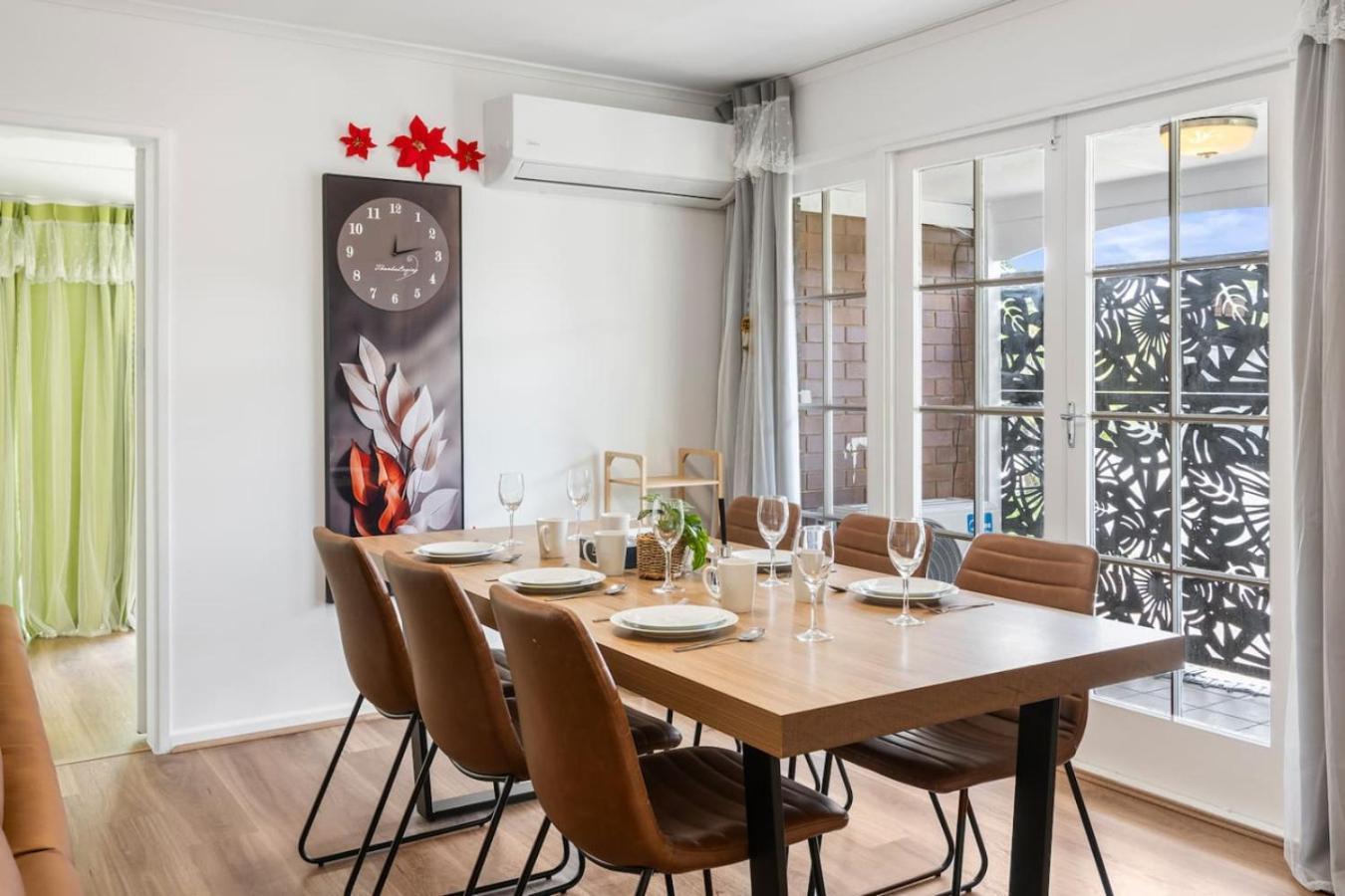 Contemporary 4br In Prime Upper Mount Gravatt