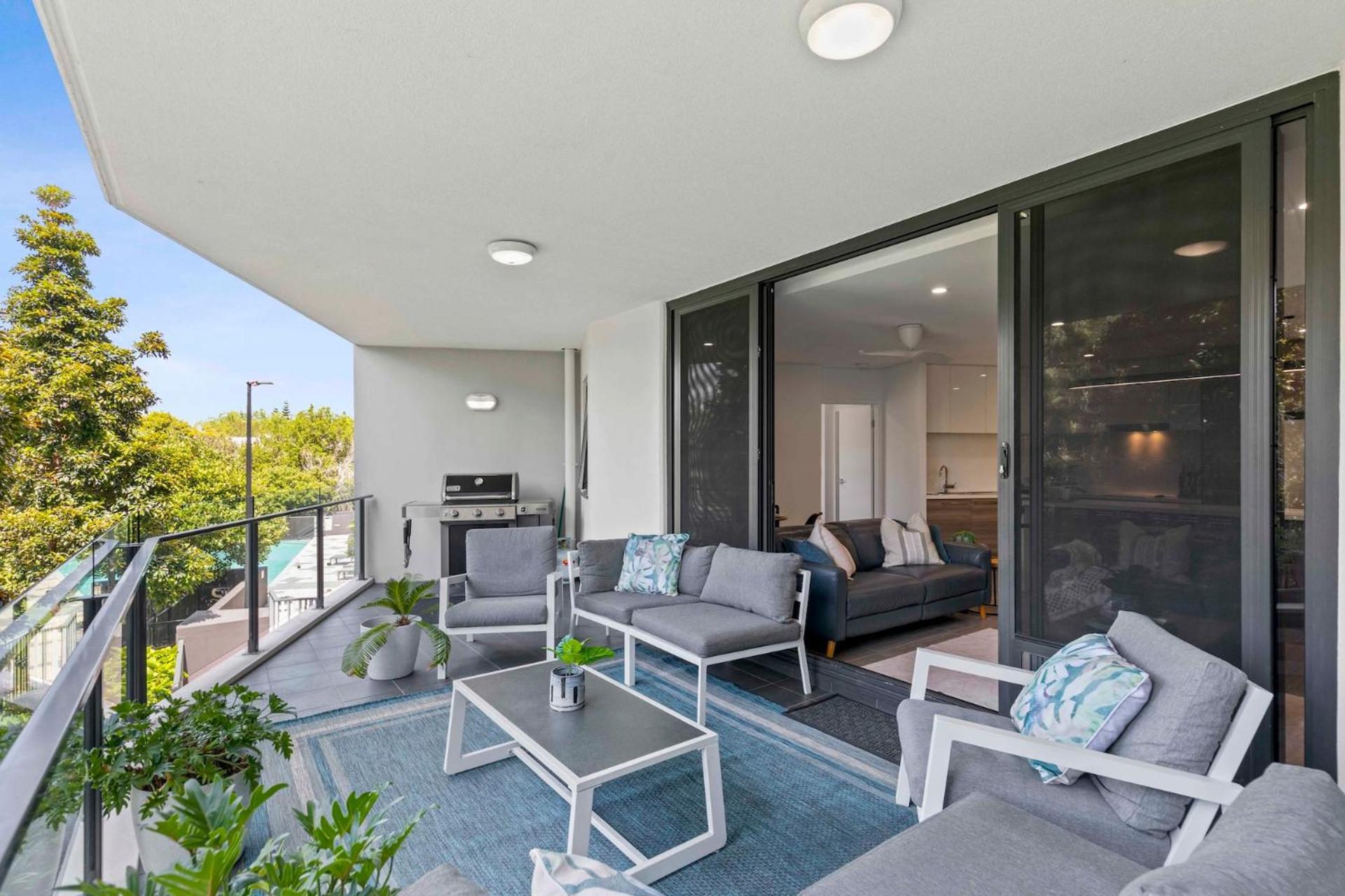 Park View Retreat -pool - 2 Min Walk Stones Corner Apartment