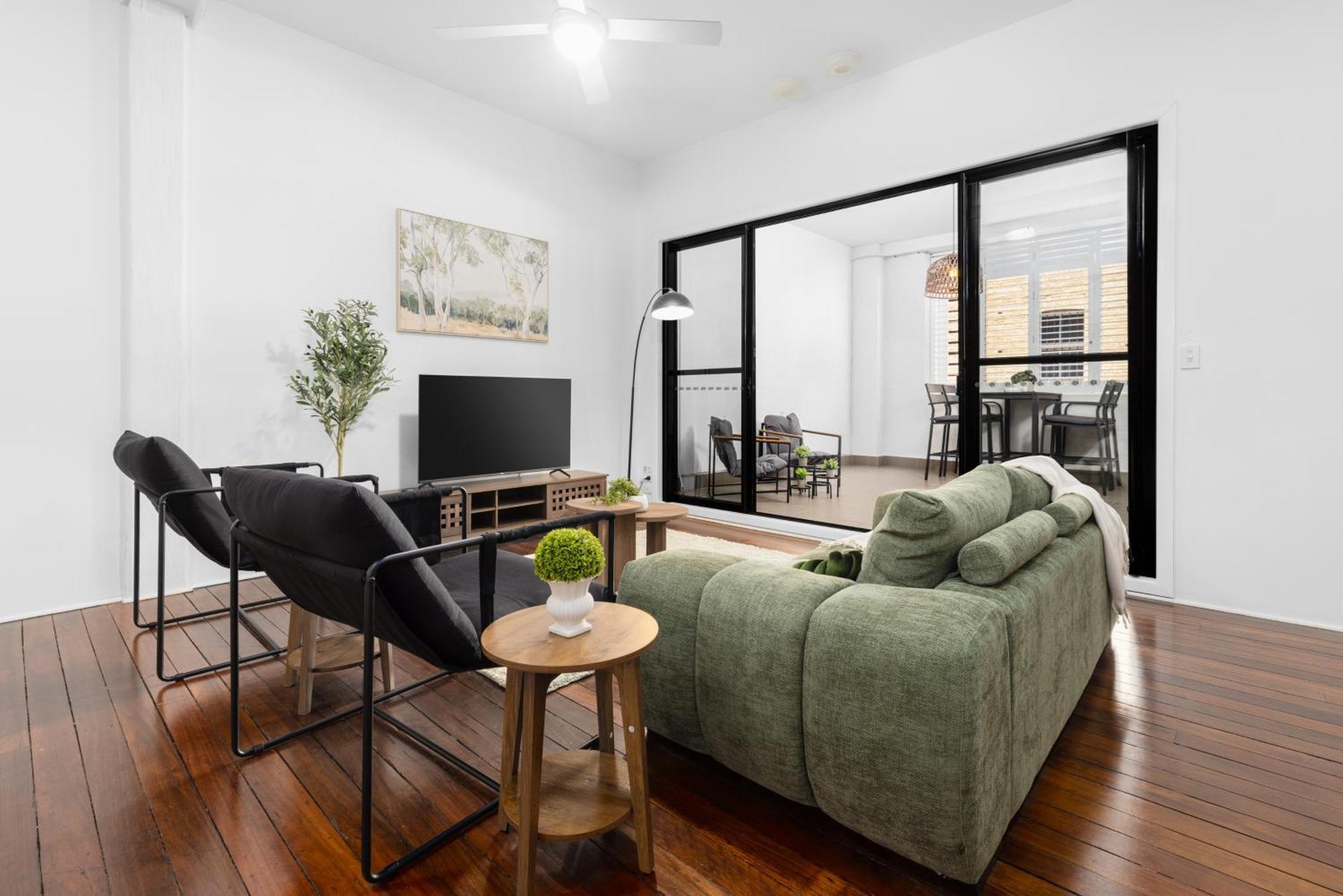 Apartment Spacious 3br Heritage With Pool, Parking