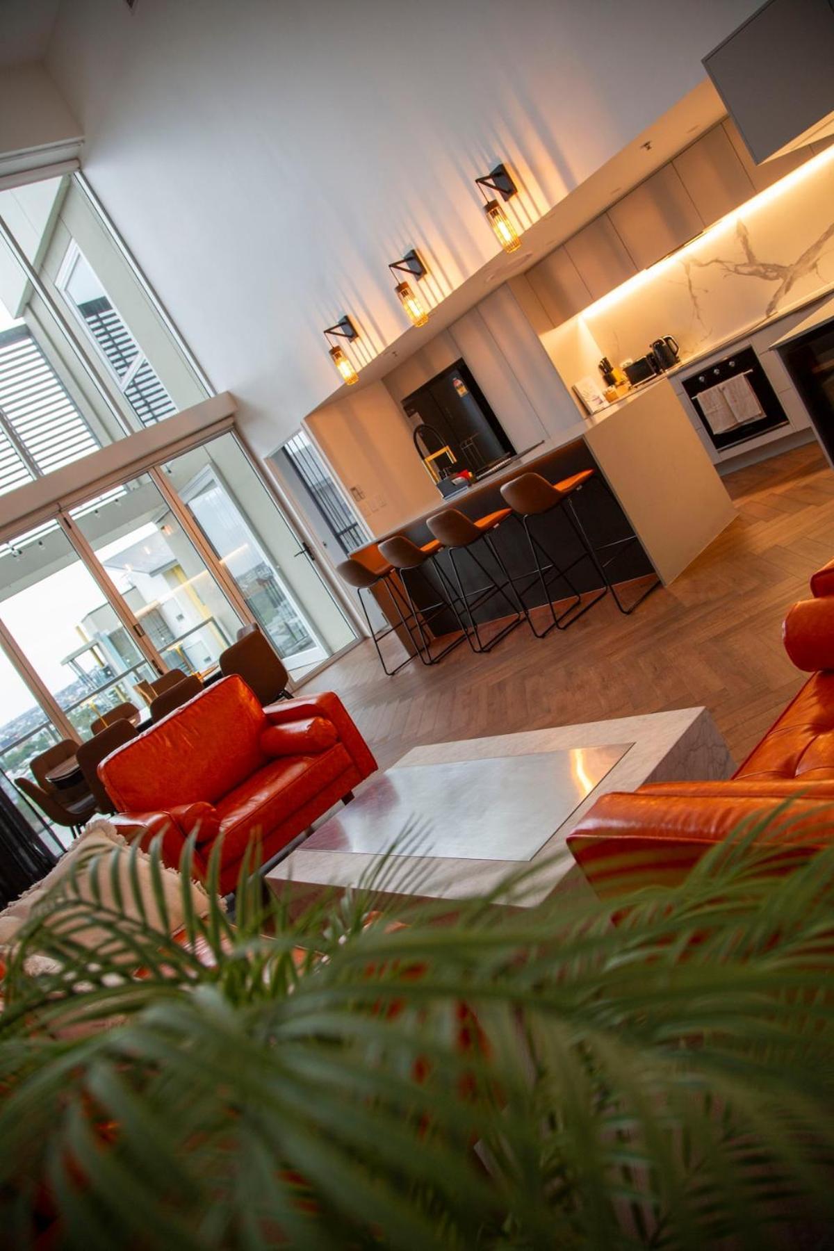 Apartment Luxury Penthouse In Cbd 4 Bed - 4 Bath