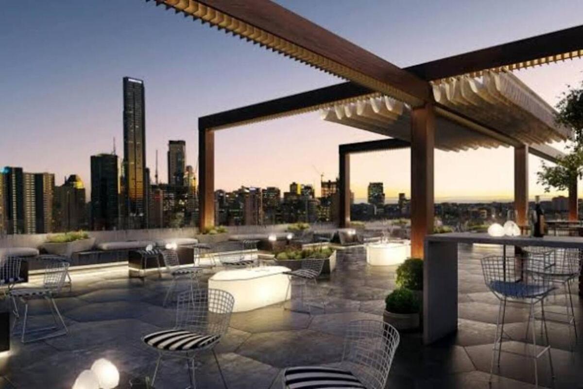 Skyline Serenity,sunset Views, Pool, Spa, & Prime Location Apartment Brisbane