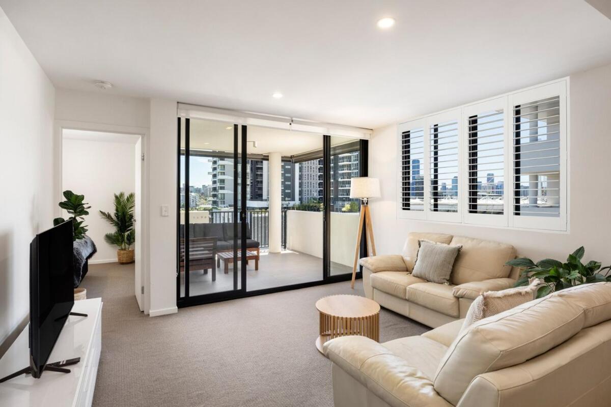 Apartment Lux1br Near Stadium, Parking & Balcony