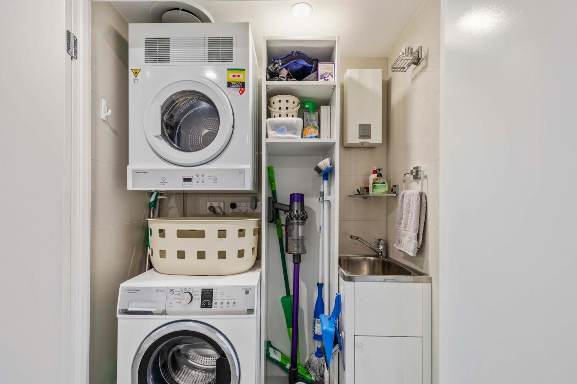 Park View Retreat -pool - 2 Min Walk Stones Corner Apartment Brisbane