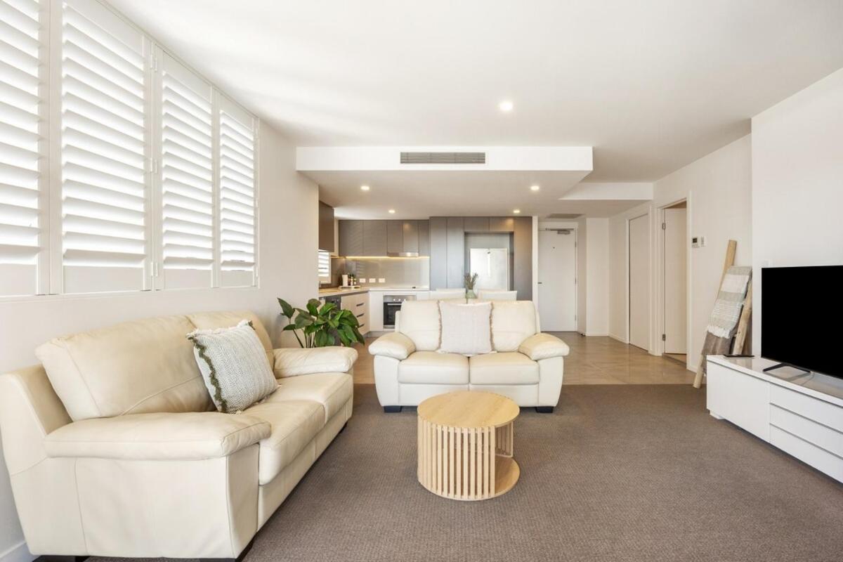 Lux1br Near Stadium, Parking & Balcony Apartment Brisbane