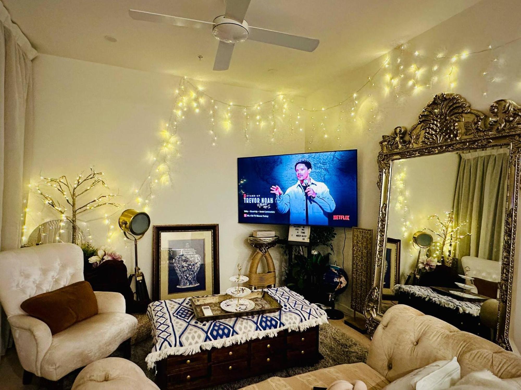 Modern 2-bedroom, 2-bath In West Village, West End