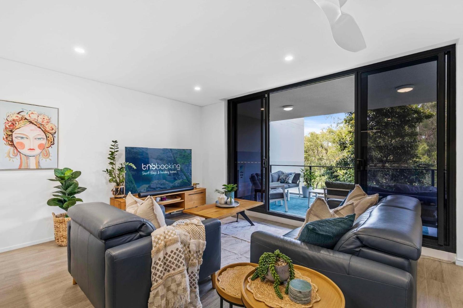 Park View Retreat -pool - 2 Min Walk Stones Corner Apartment