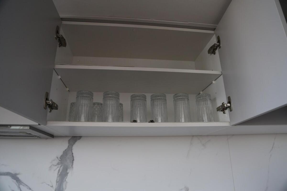 Luxury Penthouse In Cbd 4 Bed - 4 Bath Apartment