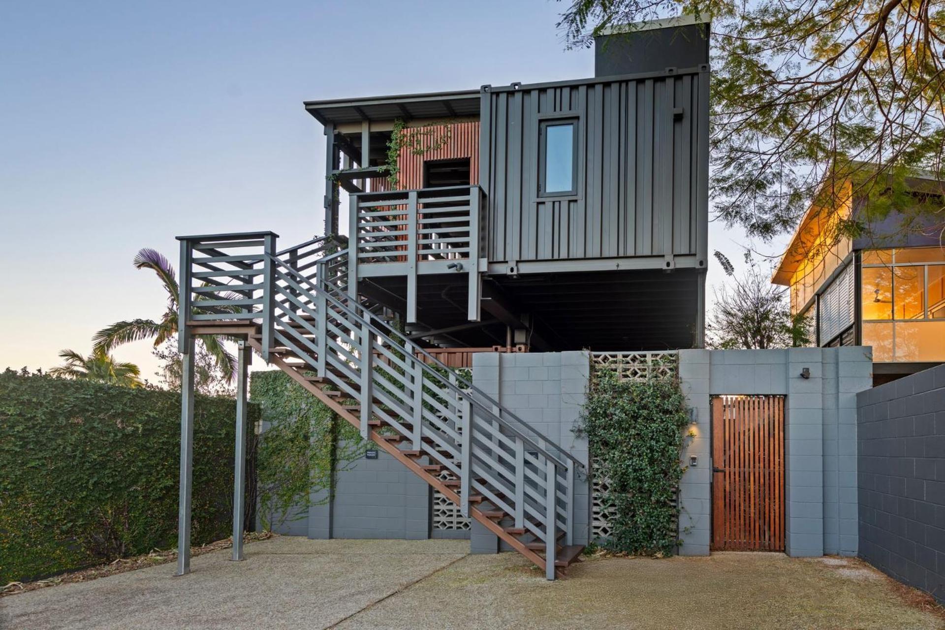 Forma Residences New Farm Apartment *