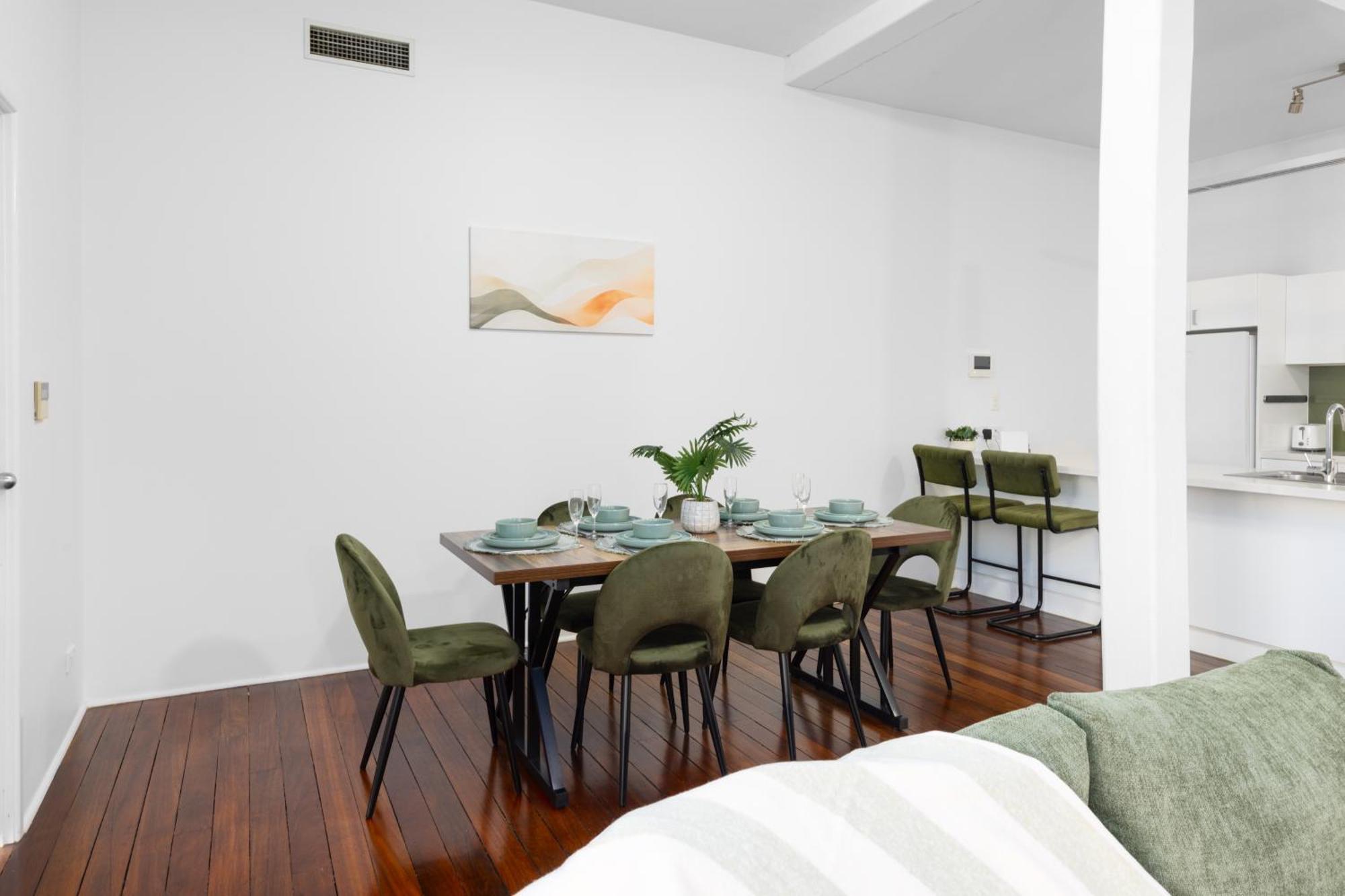 Spacious 3br Heritage With Pool, Parking *