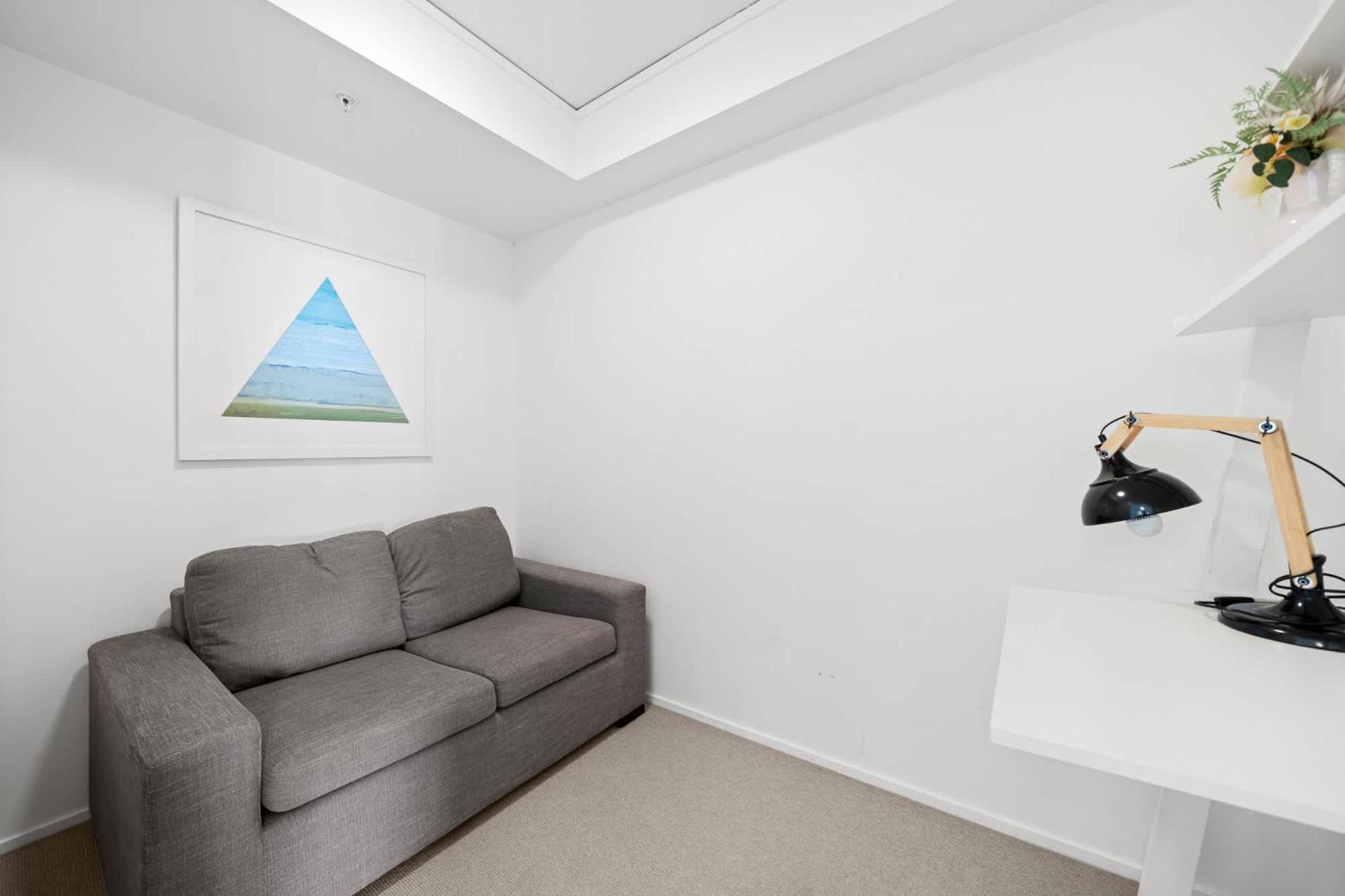 Belise - 16th Floor Executive For 2 Parking Apartment Brisbane