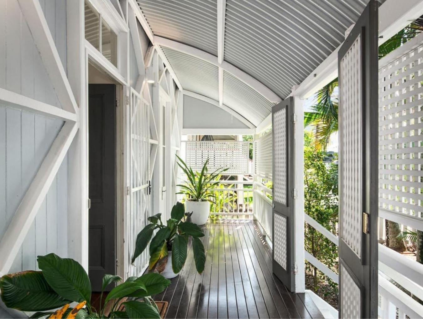 Thomas Street Kangaroo Point *