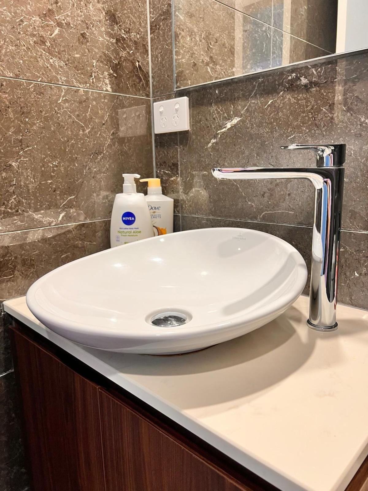 Amazing Fireworks River Views Level78 2b2b Free Parking Apartment Brisbane