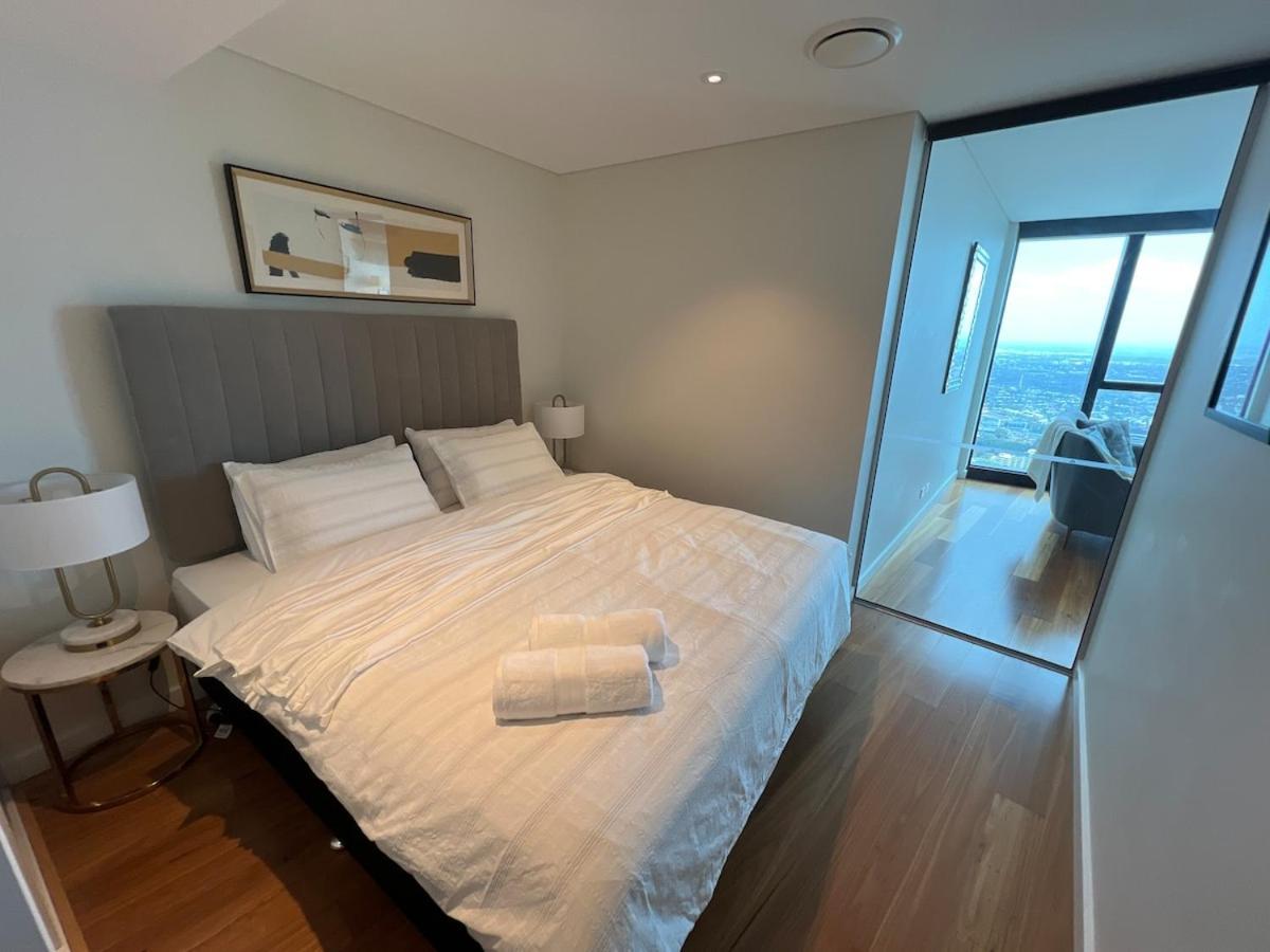 Amazing Fireworks River Views Level78 2b2b Free Parking Brisbane