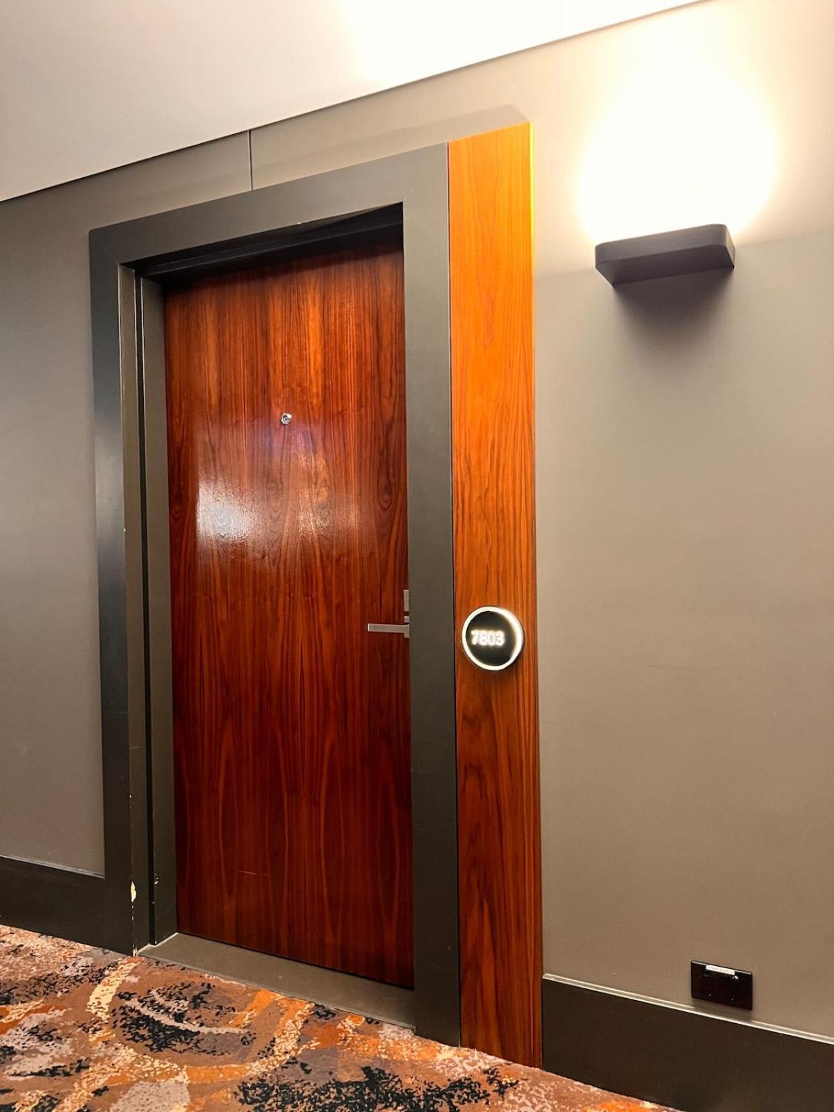 Amazing Fireworks River Views Level78 2b2b Free Parking Apartment *