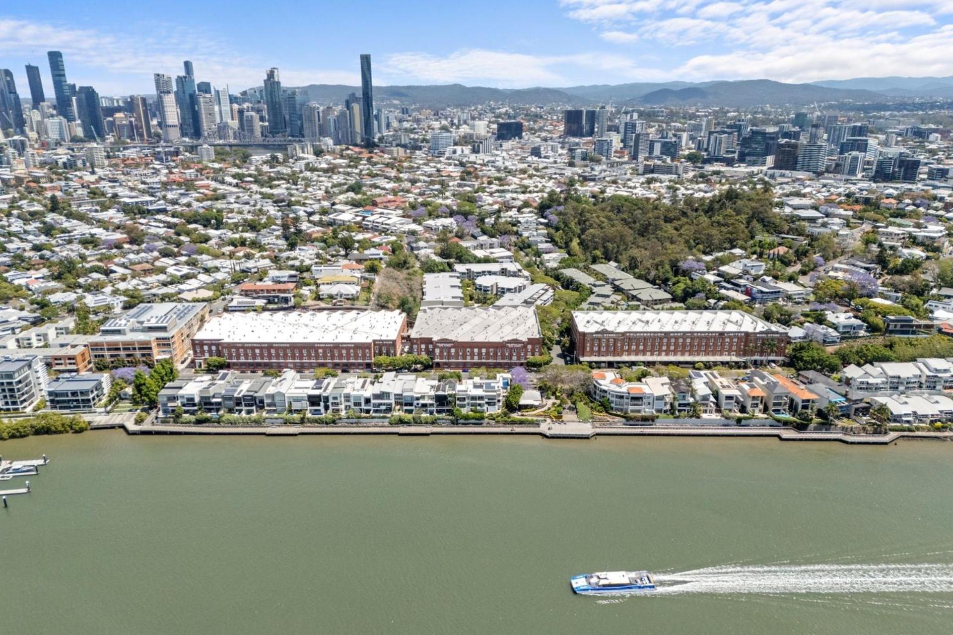 Beeston Street Teneriffe Apartment *