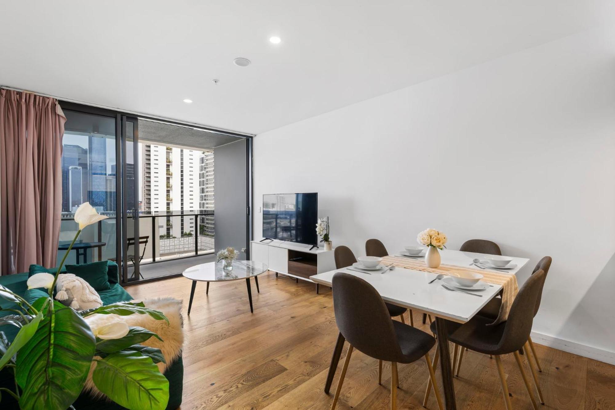 Big And Modern 3br Southbank 11605