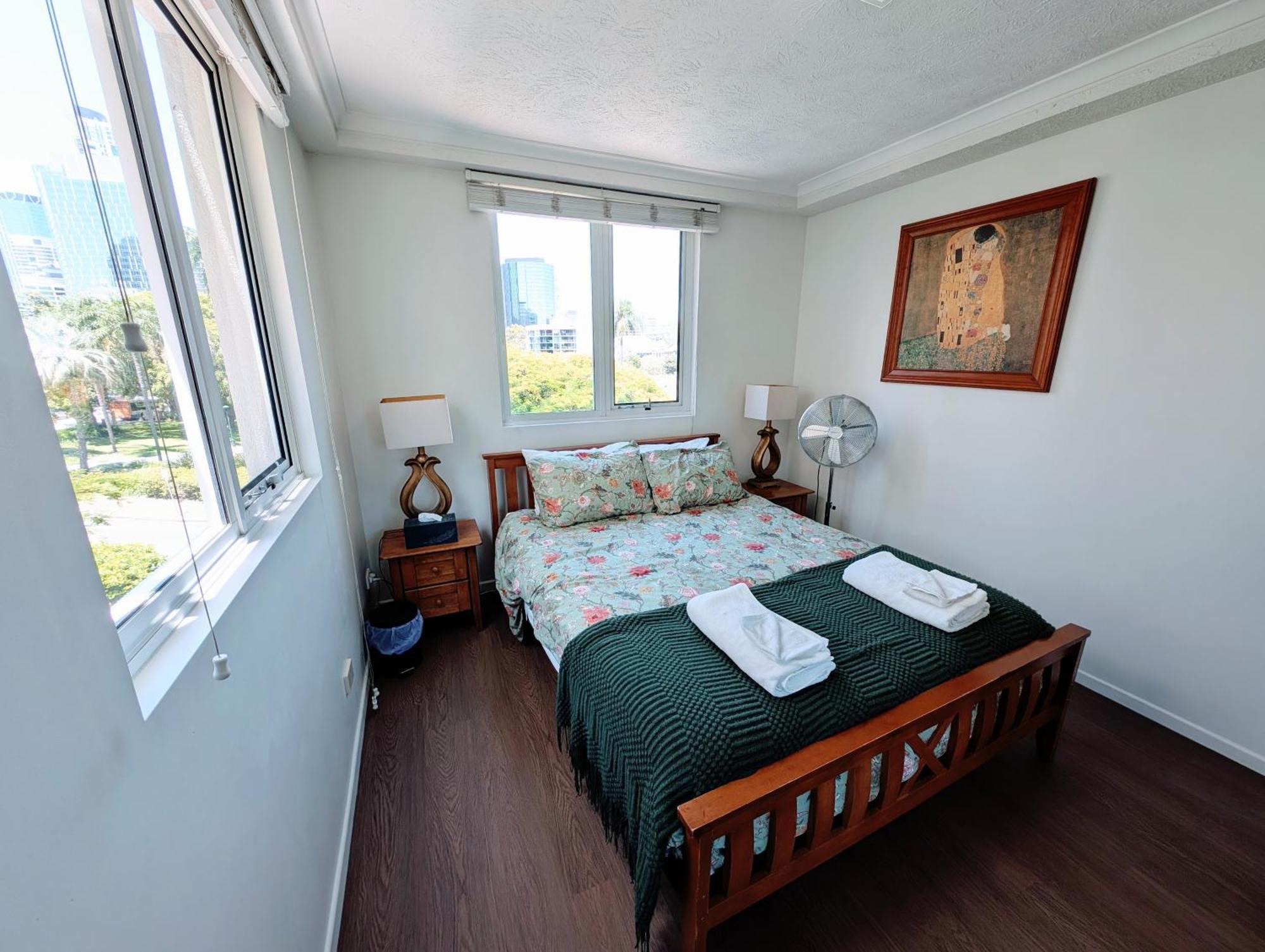 Apartment City/valley *