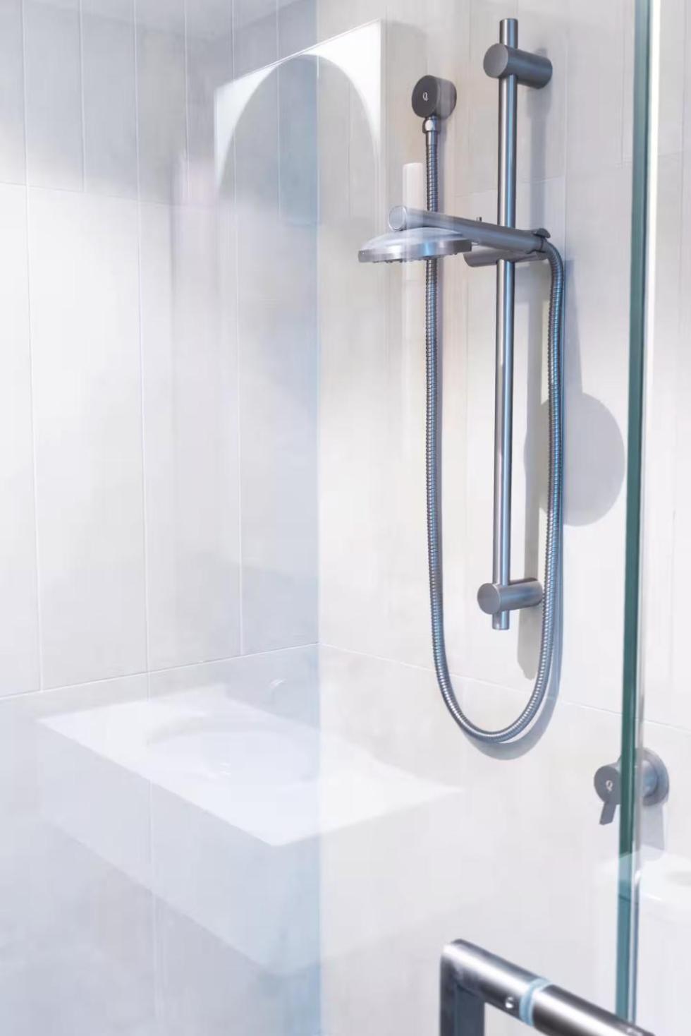 2bed Luxe Queens Wharf - Carpark And View