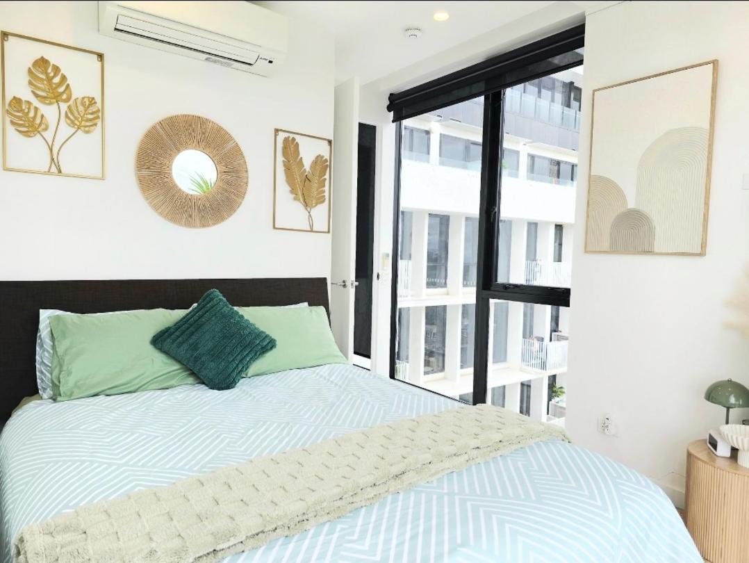 Modern Cbd Apartment With Skyline Views , Pool Gym & Free Parking Brisbane