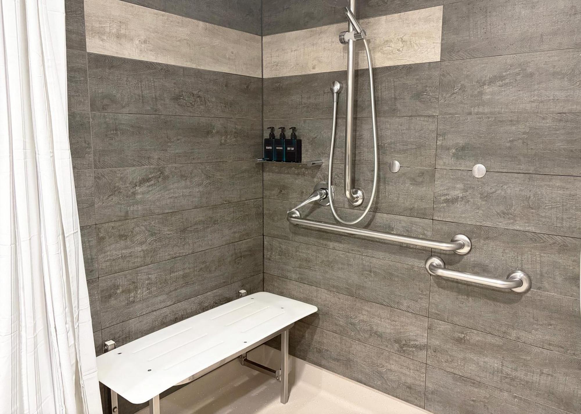 Centre Comfort, Style And Convenience Apartment *