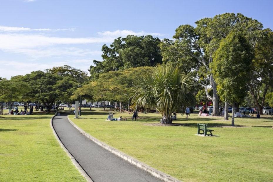 Unit New Farm, Walk To Cafes And River *