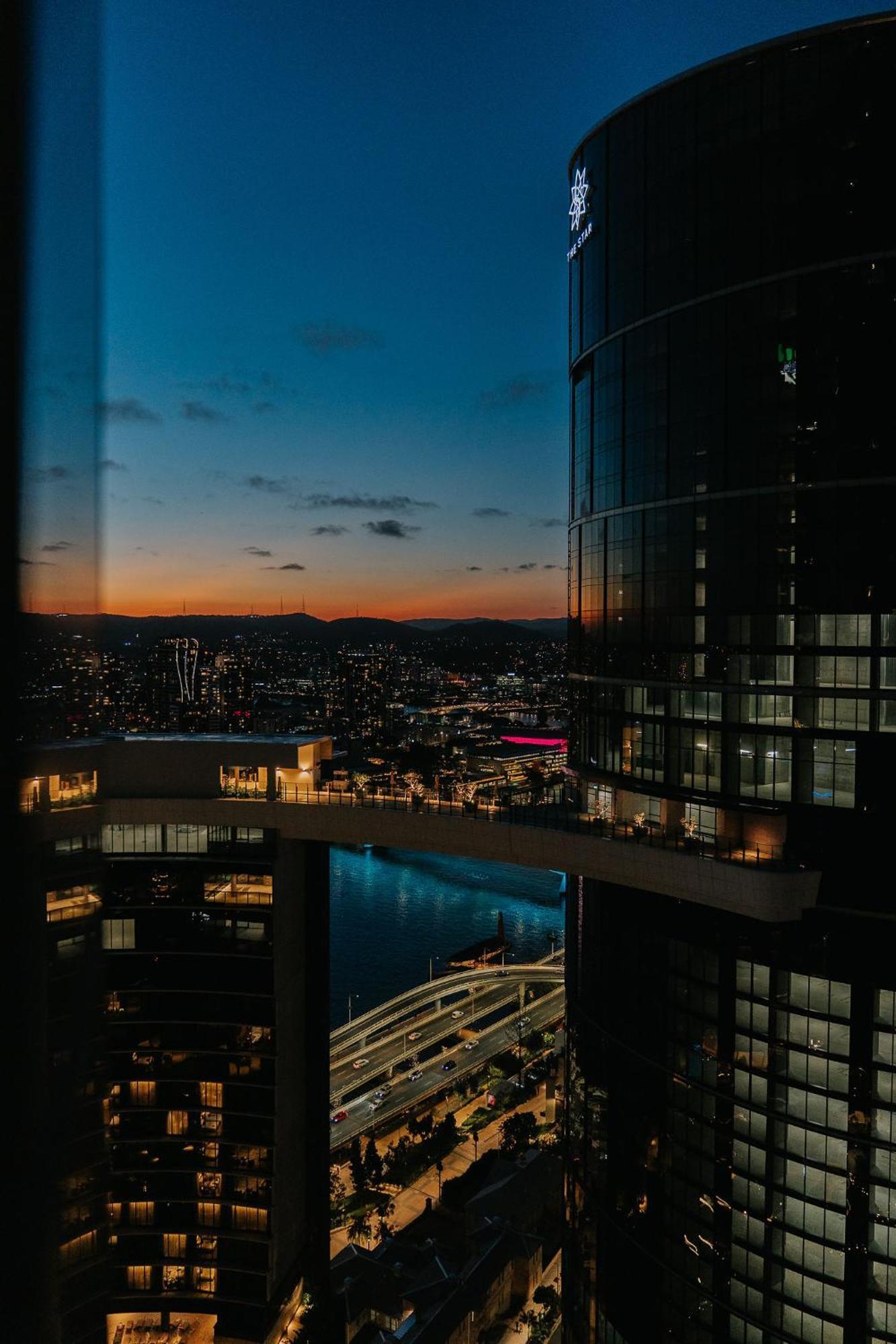 Nooon Qw - Managed By The Nooon *