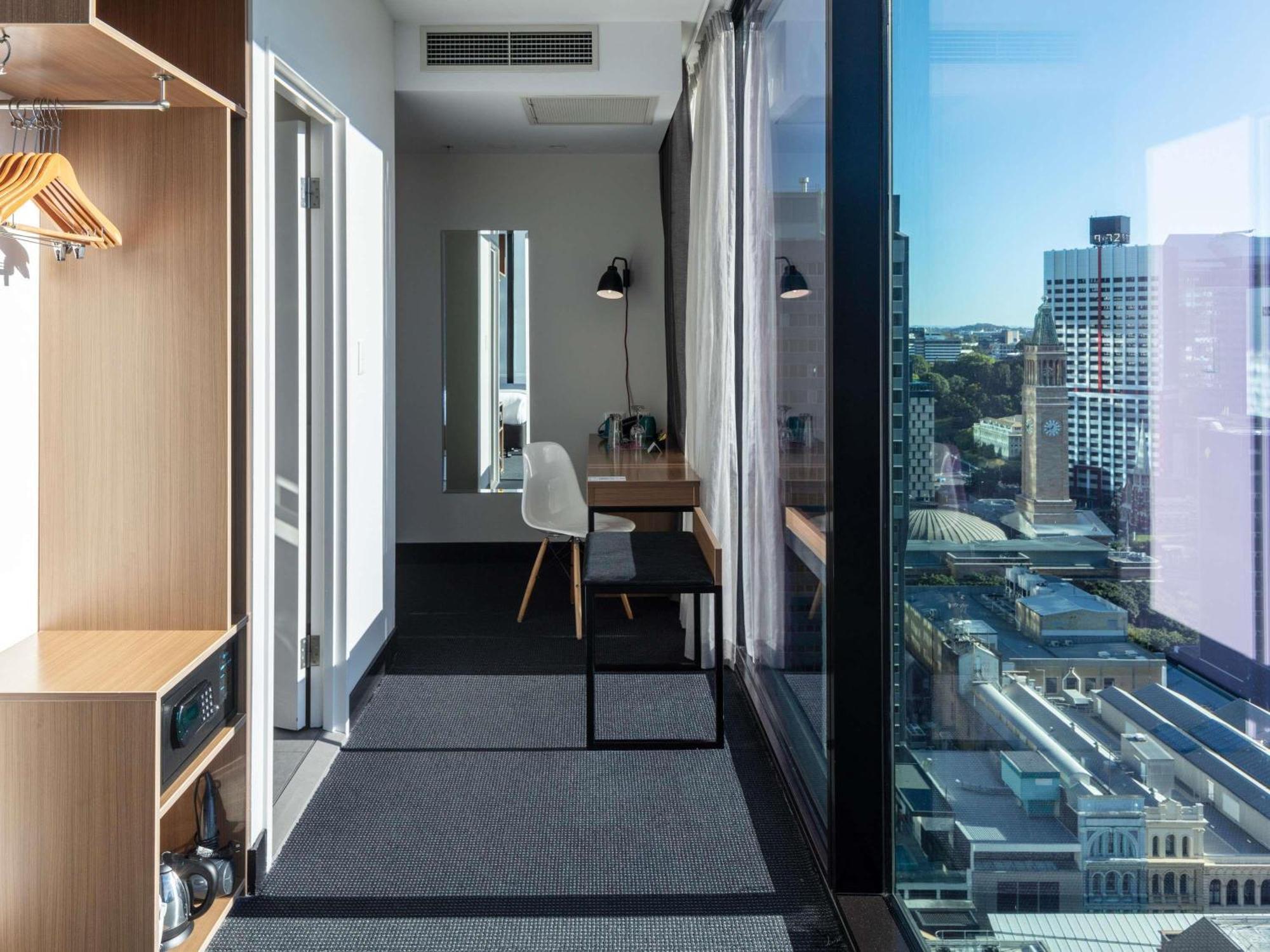 Ibis Styles Elizabeth Street 4*