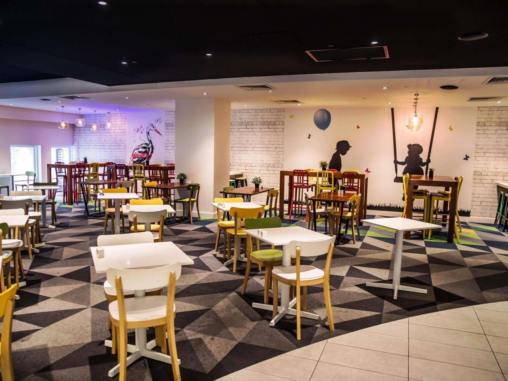 Ibis Styles Elizabeth Street Hotel 4*