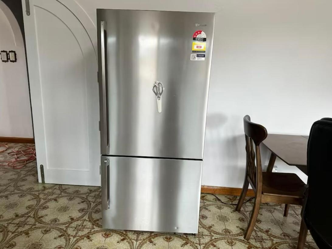 Mains Rd 超大4人带厨房卫浴办公 M1 Brisbane