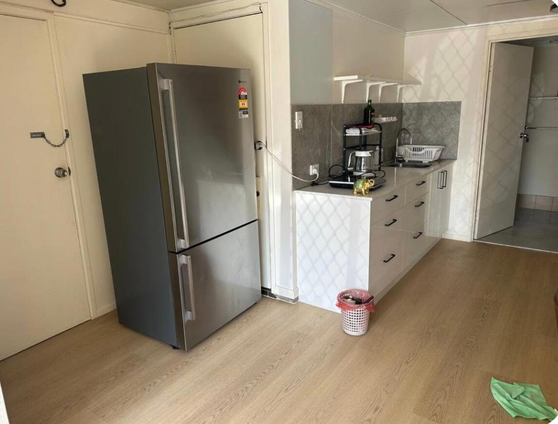 Homestay Granadilla St 超大独立附属公寓g4 *