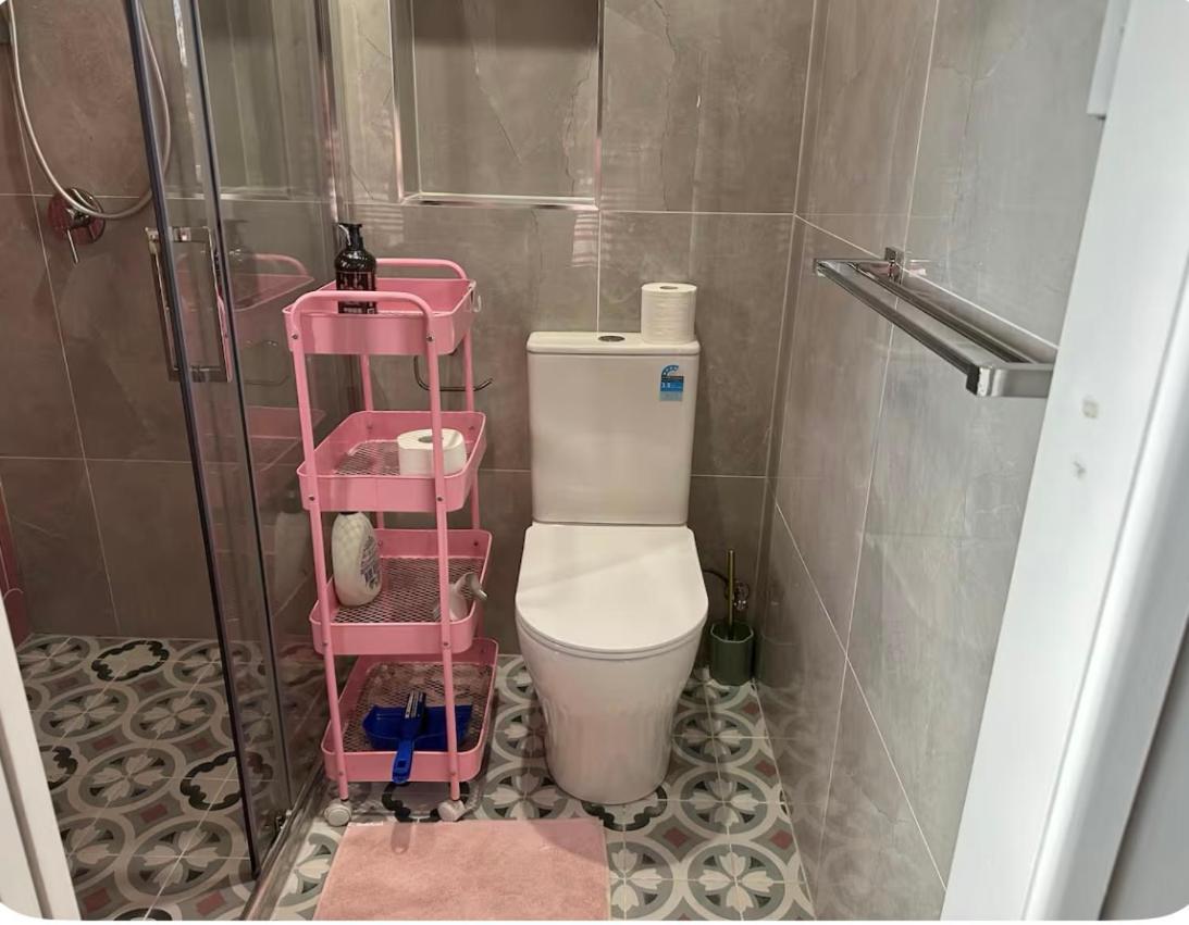 Mains Rd 超大4人带厨房卫浴办公 M1 Homestay Brisbane