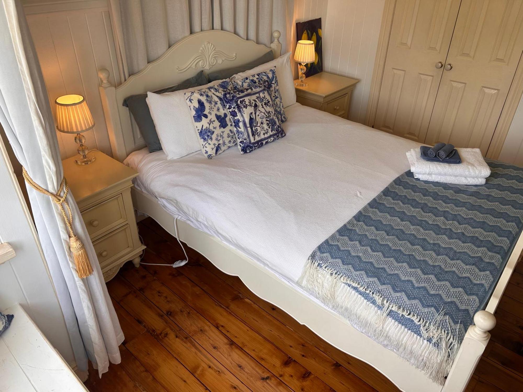 Kent Street Retreat *