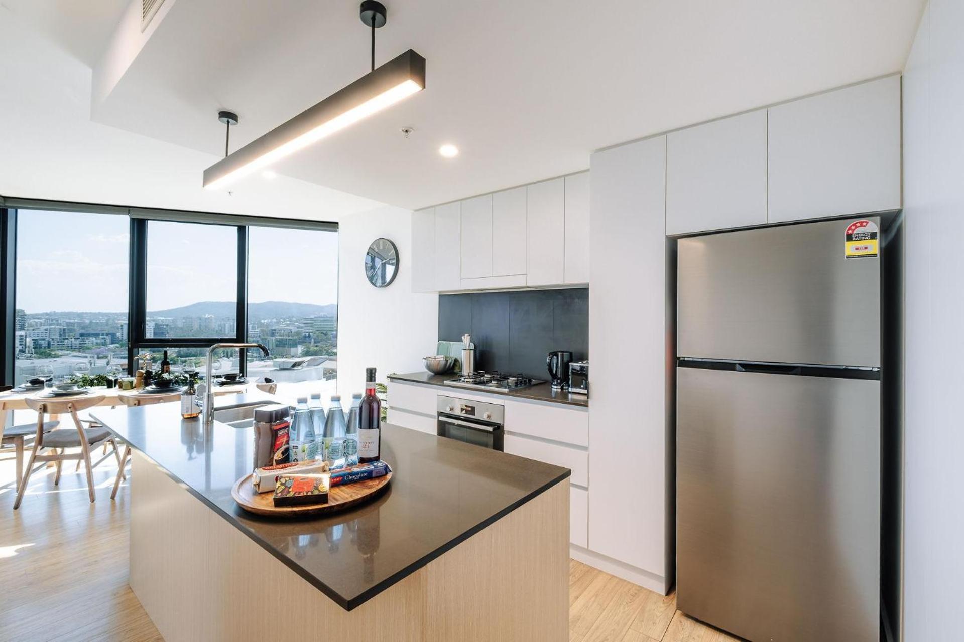 Apartment Skyline Serenity 2br With River & Views *