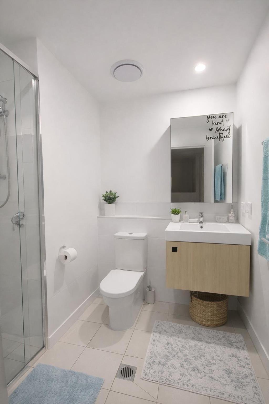 Sky Risen With Views And Great Location! * Brisbane