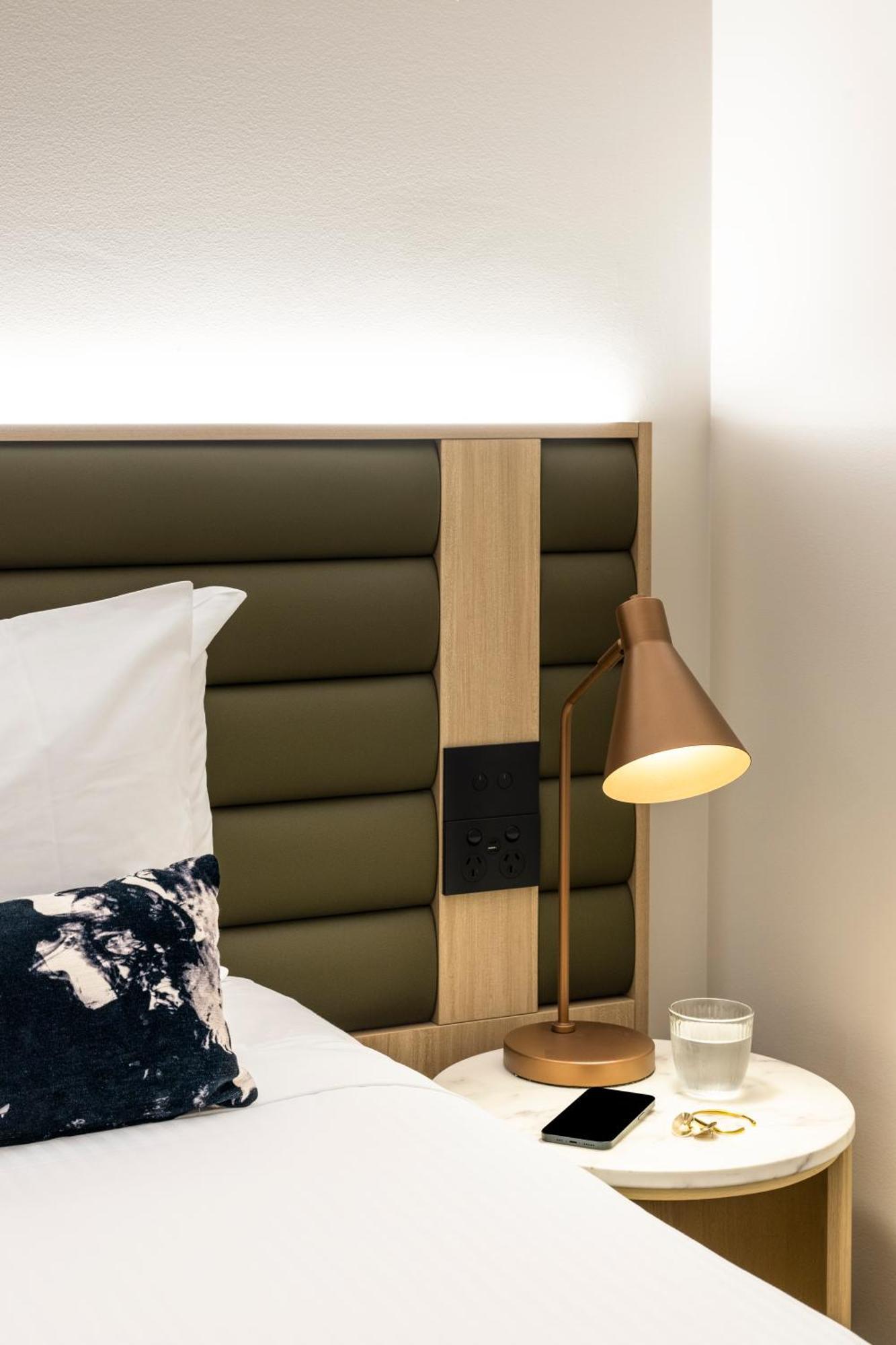 Hotel Adina Chermside 4*