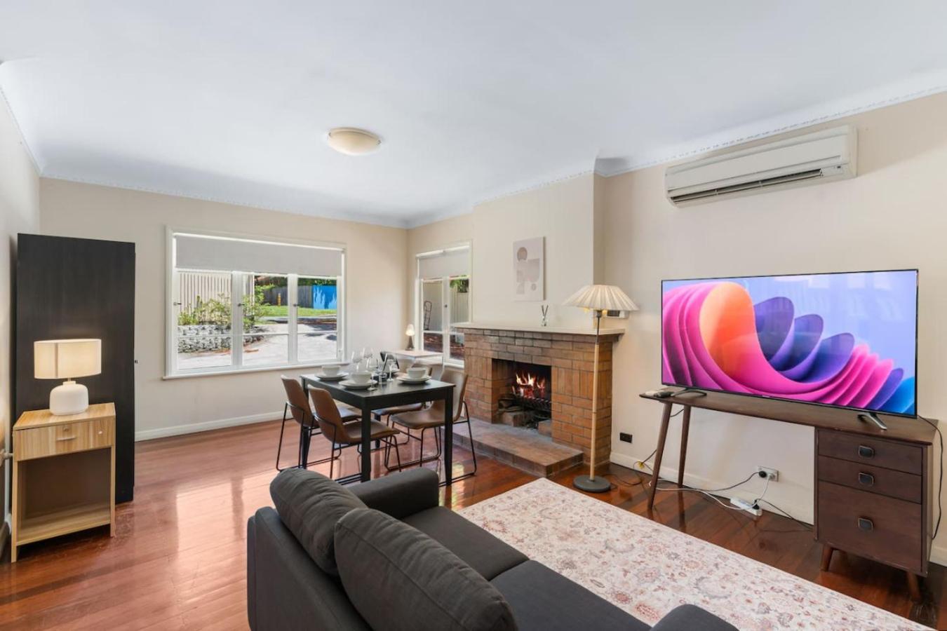 Holiday home Warm And Cozy Retreat Near Shops And Transport