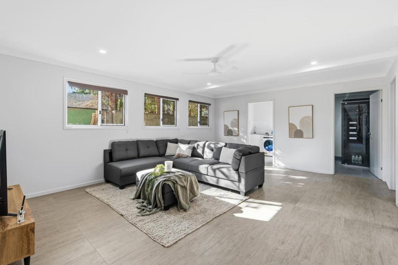 Spacious 3br In Quiet Tarragindi Location Holiday home