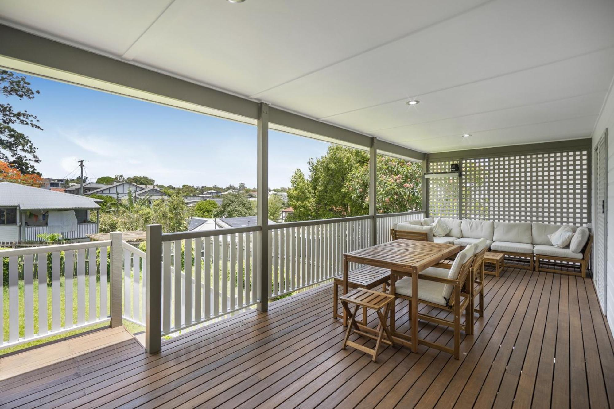 Bright 3-bed In Leafy Annerley Holiday home Brisbane