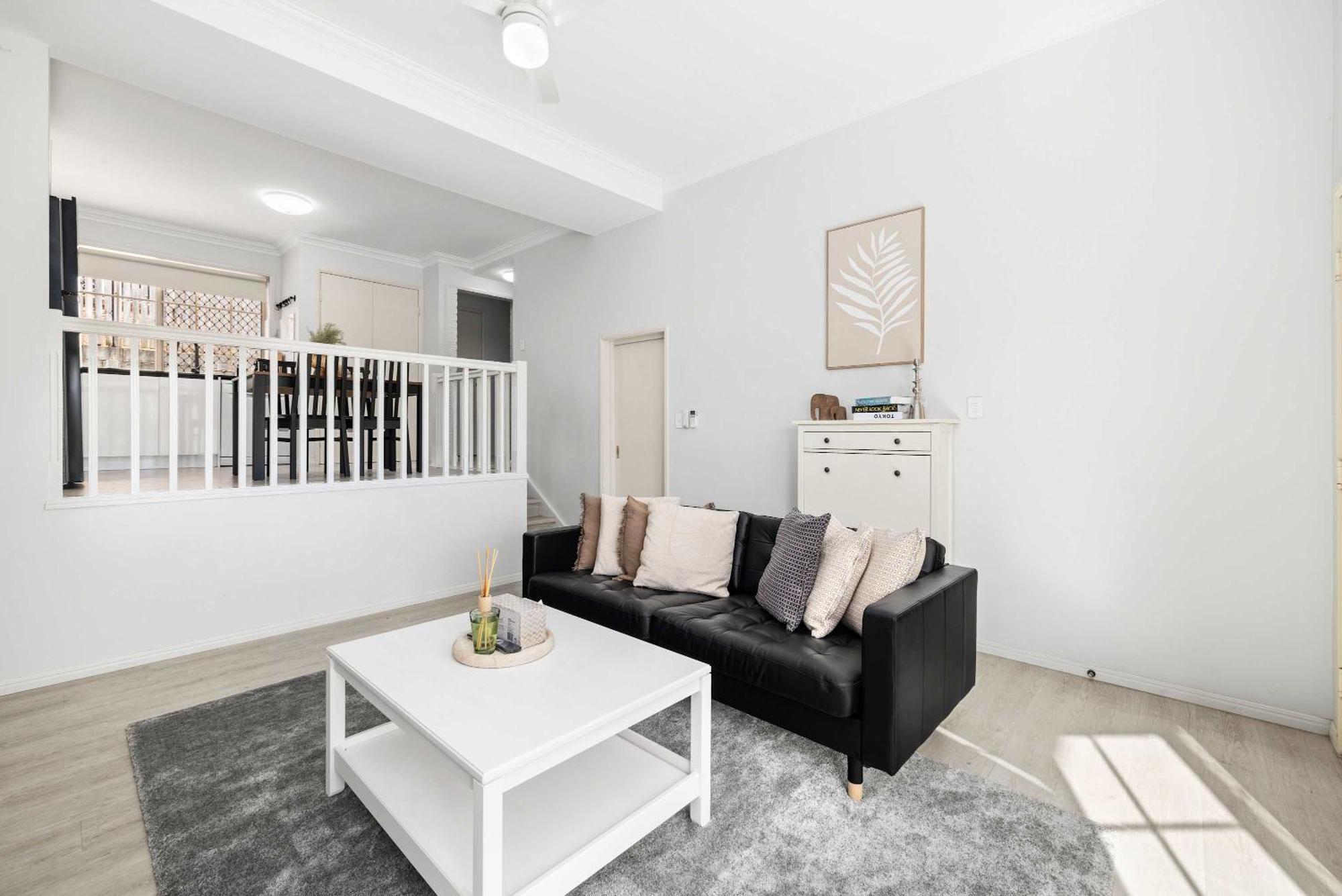 Holiday home Pool & Tennis Court 3br Bright Mt Gravatt Retreat Brisbane