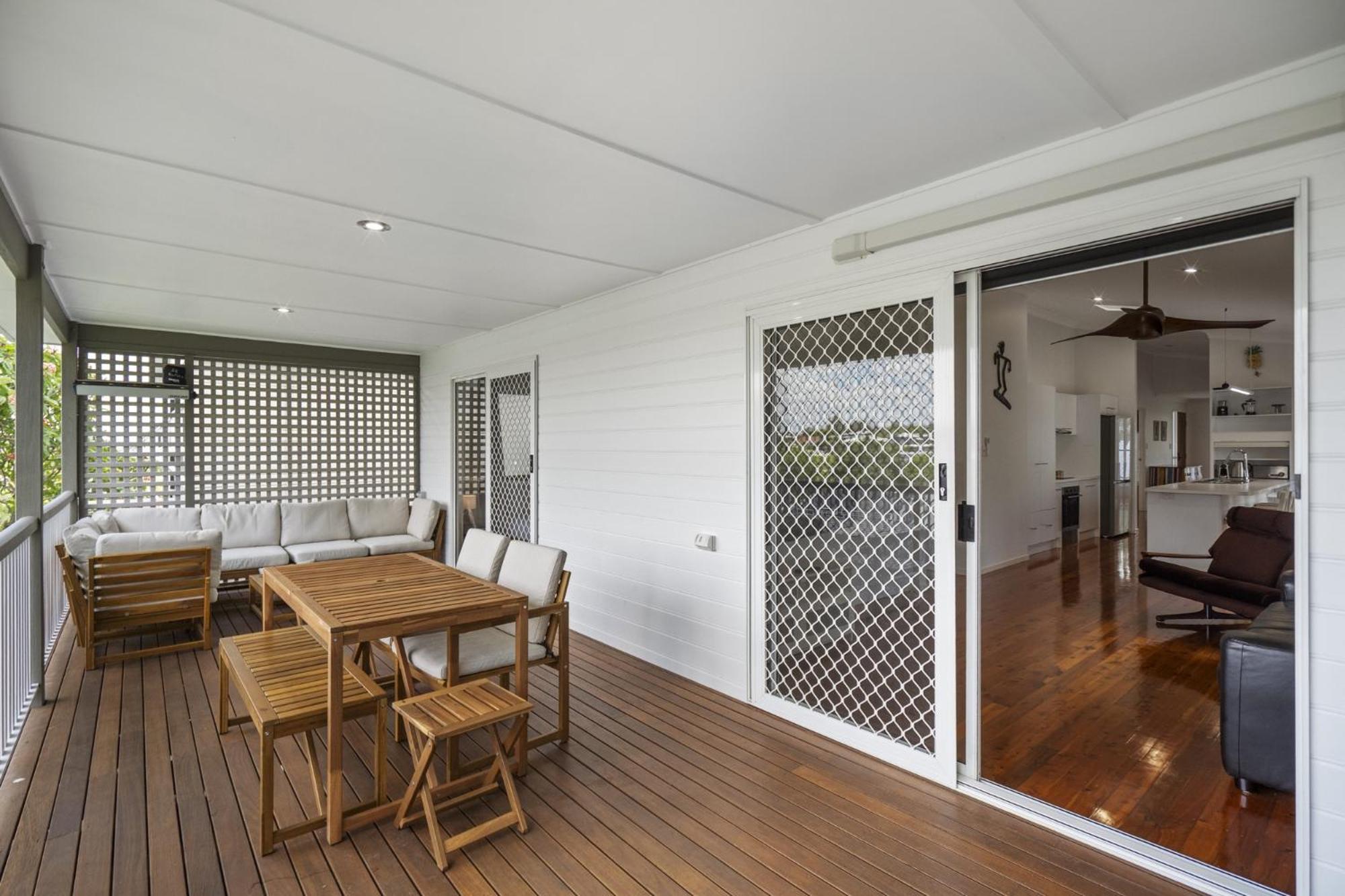 Bright 3-bed In Leafy Annerley Holiday home Brisbane