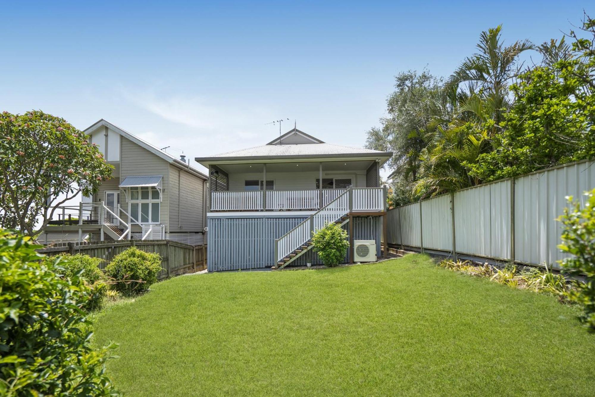 Bright 3-bed In Leafy Annerley Holiday home Brisbane