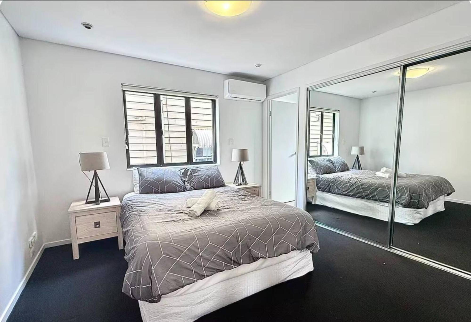 Holiday home 3br, 2 Baths - Stylish In Kangaroo Point *